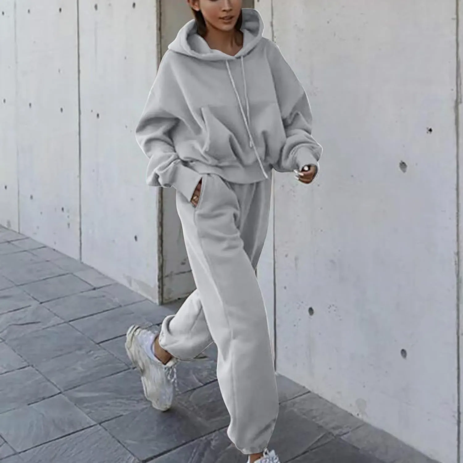 Cropped Hoodies and Jogger Pants Set Women 2 Piece Fleece Lined Fall Outfits Trendy Tracksuits Comfy Sweatsuits