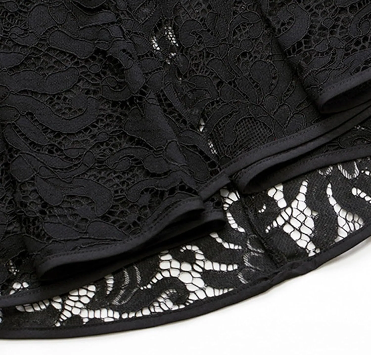 Women's Black Fashionable European and Horn Lace Patchwork Long Sleeved Small Suit Jacket Design Elegant Sense Suit